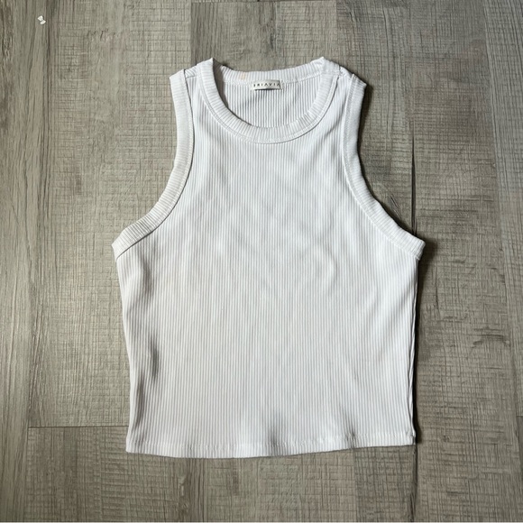 BRIAVIA BRIDGEWATER RIBBED TANK White Ribbed Tank Top Medium - Picture 7 of 16